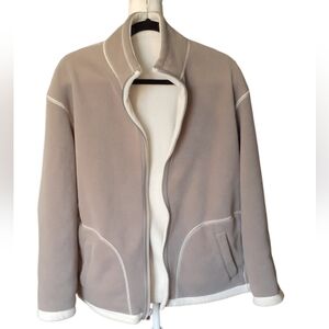 Uniqlo Tan Or Cream Medium Weight Jacket.Size XL [Reversible]Excellent Condition